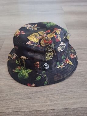 LRG Reversible Floral Bucket Hat with Green and Yellow Leaves